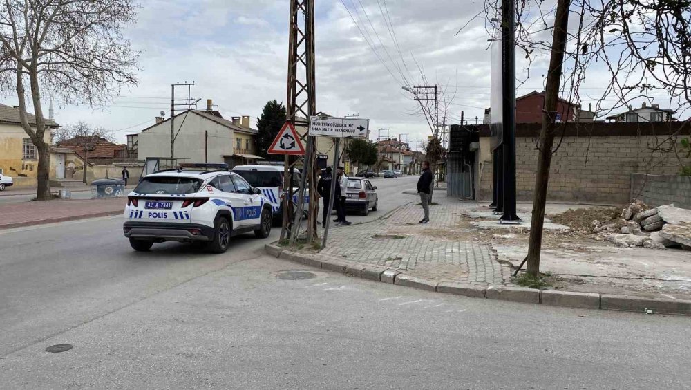Konya’da sürücü tartışmada ateşlenen silahın hedefi oldu.